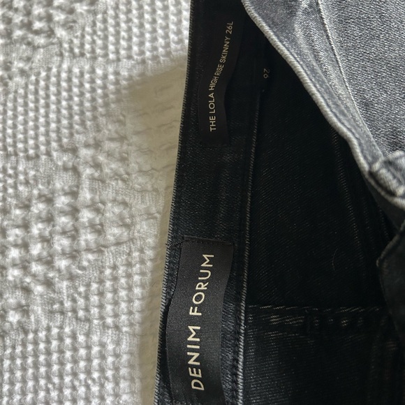 Aritzia off black skinny jeans - Picture 5 of 7